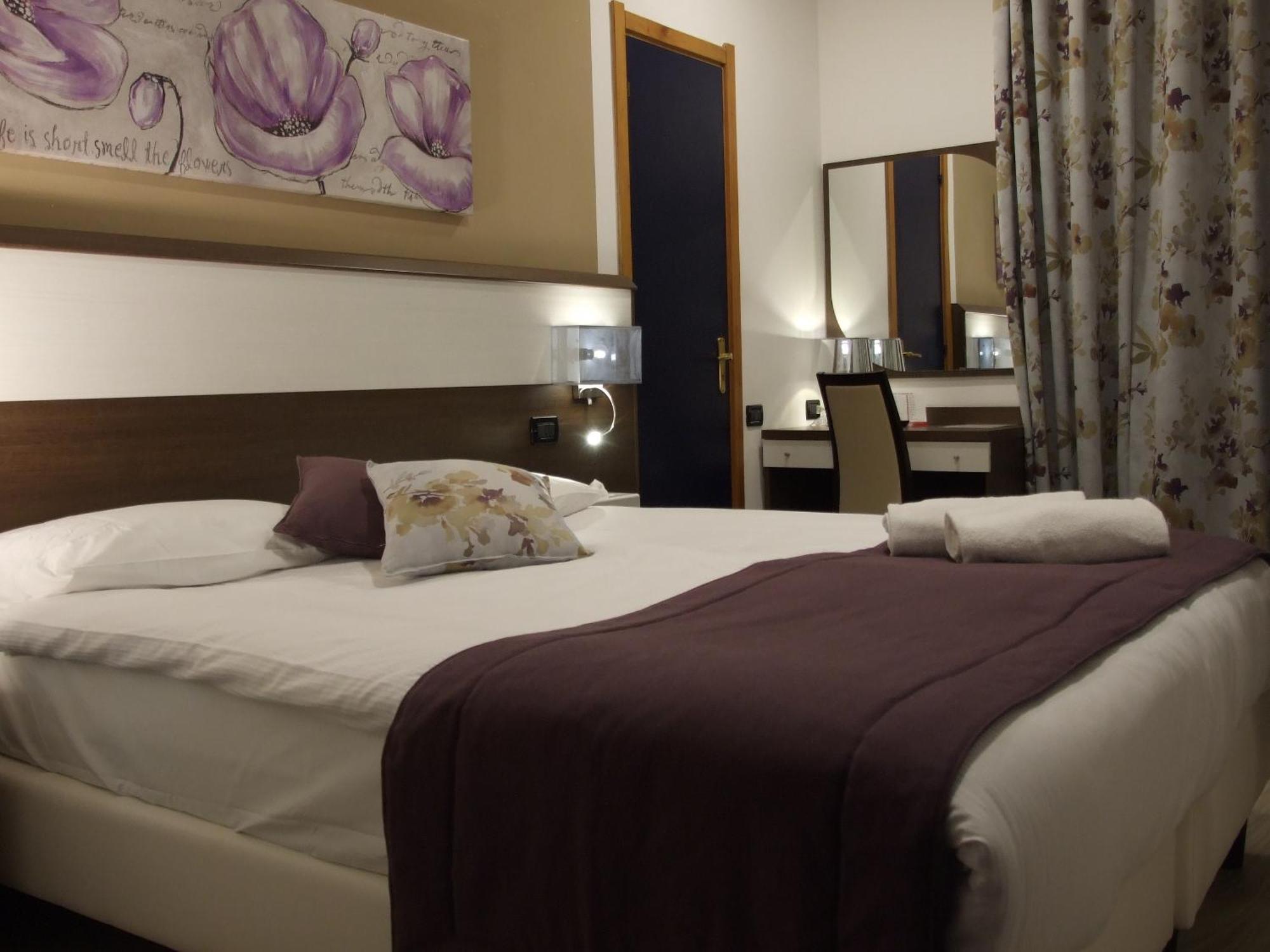 Coccodrillo Hotel & Apartments Varazze Room photo