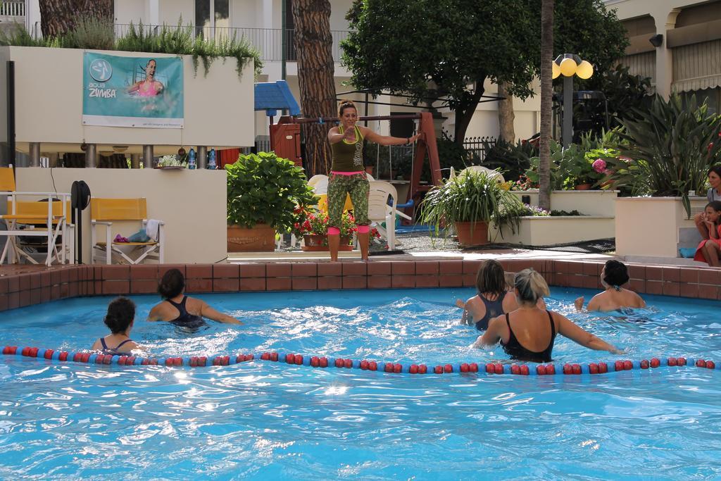 Coccodrillo Hotel & Apartments Varazze Exterior photo